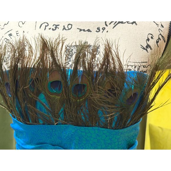 Vtg Victor Costa Teal Mermaid Gown w/ Peacock Feathers – Dramatic Train Size 10 - Picture 3 of 10